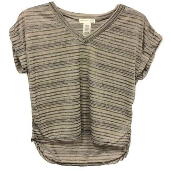 😀 3 for $20 NEW A'GACI Beige Silver Stripe Semi Sheer Top - Picture 1 of 3